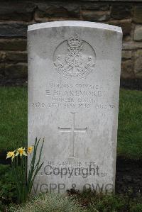 Boulogne Eastern Cemetery - Blakemore, Ernest