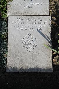 Boulogne Eastern Cemetery - Blamires, Edward