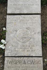 Boulogne Eastern Cemetery - Bolton, Thomas William