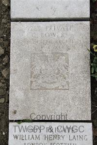 Boulogne Eastern Cemetery - Bowers, G