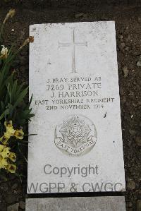 Boulogne Eastern Cemetery - Bray, J