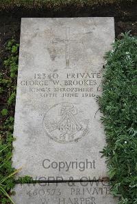 Boulogne Eastern Cemetery - Brookes, George William