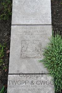 Boulogne Eastern Cemetery - Bryant, Alfred