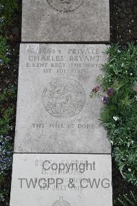 Boulogne Eastern Cemetery - Bryant, Charles