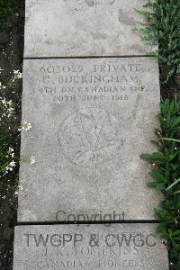 Boulogne Eastern Cemetery - Buckingham, Clifford