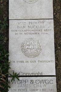 Boulogne Eastern Cemetery - Buckler, Dan