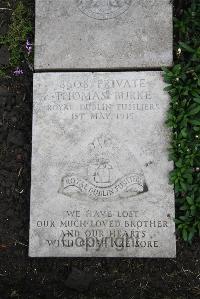 Boulogne Eastern Cemetery - Burke, T