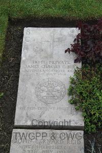 Boulogne Eastern Cemetery - Burt, James Charles Cecil