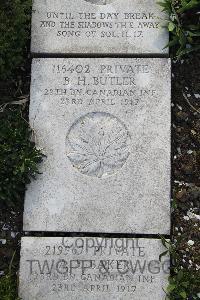 Boulogne Eastern Cemetery - Butler, B H