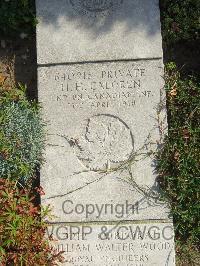 Boulogne Eastern Cemetery - Caloren, Hosea Harry