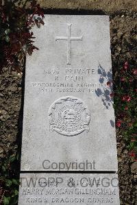 Boulogne Eastern Cemetery - Cain, R