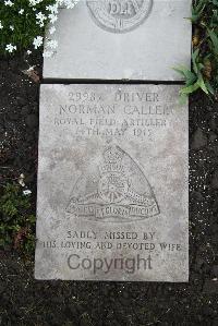 Boulogne Eastern Cemetery - Caller, N