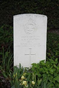 Boulogne Eastern Cemetery - Campion, Alfred Norman