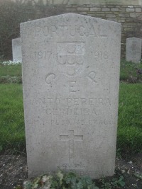 Boulogne Eastern Cemetery - Cerdeira, Anto.Pereira