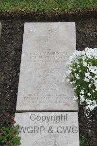 Boulogne Eastern Cemetery - Chapman, John