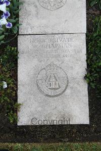 Boulogne Eastern Cemetery - Chapman, W