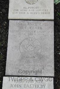 Boulogne Eastern Cemetery - Clark, George Edwin