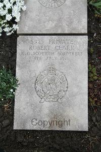 Boulogne Eastern Cemetery - Clark, Robert