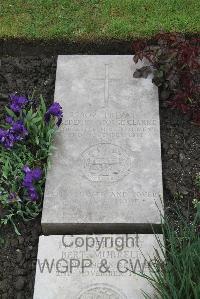 Boulogne Eastern Cemetery - Clarke, Frederick Leman Robert