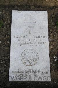 Boulogne Eastern Cemetery - Clarke, Gilbert Roderick Bernard