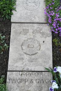 Boulogne Eastern Cemetery - Clarke, William James