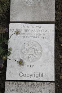 Boulogne Eastern Cemetery - Clarke, Walter Reginald