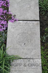 Boulogne Eastern Cemetery - Claydon, Stanley Allan