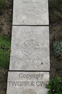 Boulogne Eastern Cemetery - Clements, J