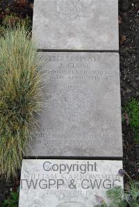 Boulogne Eastern Cemetery - Close, James