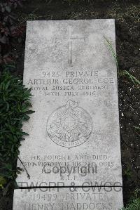 Boulogne Eastern Cemetery - Coe, Arthur George