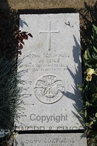 Boulogne Eastern Cemetery - Cole, M