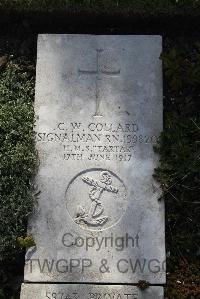 Boulogne Eastern Cemetery - Collard, C W