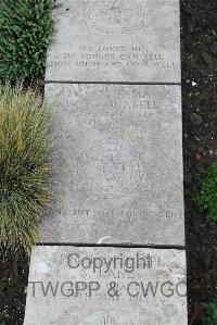 Boulogne Eastern Cemetery - Conabeer, William Thomas