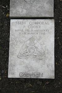 Boulogne Eastern Cemetery - Cooke, F