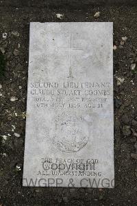 Boulogne Eastern Cemetery - Coombs, Claude Stuart