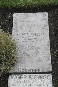 Boulogne Eastern Cemetery - Cooper, Herbert George