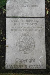 Boulogne Eastern Cemetery - Cooper, John