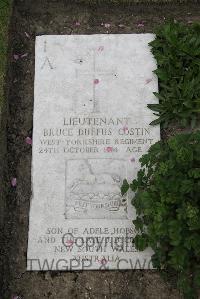 Boulogne Eastern Cemetery - Costin, Bruce Duftus