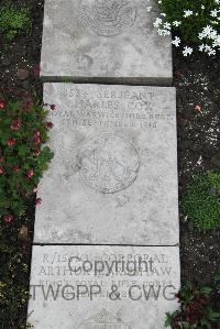 Boulogne Eastern Cemetery - Cox, Charles