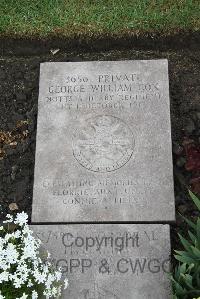 Boulogne Eastern Cemetery - Cox, George William