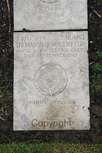 Boulogne Eastern Cemetery - Cox, Thomas Omar Vincent