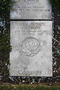 Boulogne Eastern Cemetery - Croft, E S