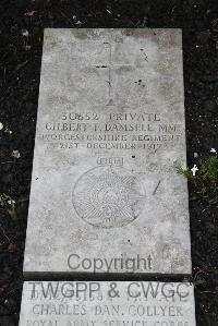 Boulogne Eastern Cemetery - Damsell, Gilbert Frank