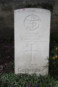 Boulogne Eastern Cemetery - Dansie, Charles Brandon