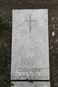 Boulogne Eastern Cemetery - Davenport, Benjamin