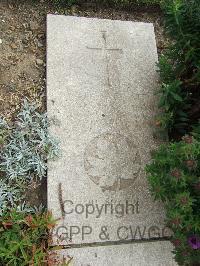 Boulogne Eastern Cemetery - Davies, Charles Saxby