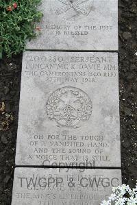 Boulogne Eastern Cemetery - Davie, Duncan McKellar