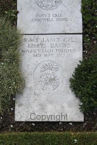 Boulogne Eastern Cemetery - Davies, Emrys