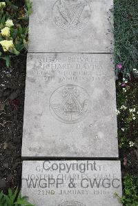 Boulogne Eastern Cemetery - Davies, Richard