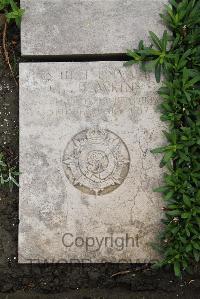 Boulogne Eastern Cemetery - Dawkins, G F